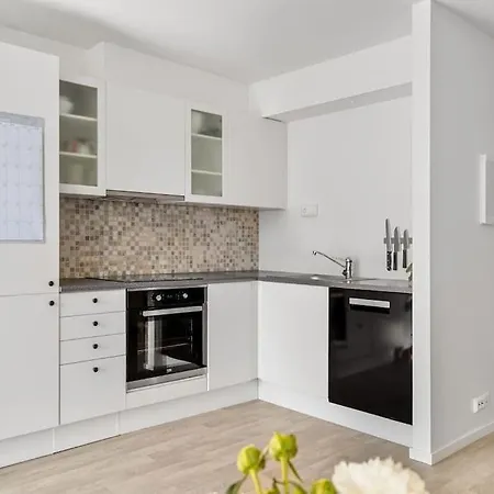 Apartment Peaceful & Entire W/ Free Parking